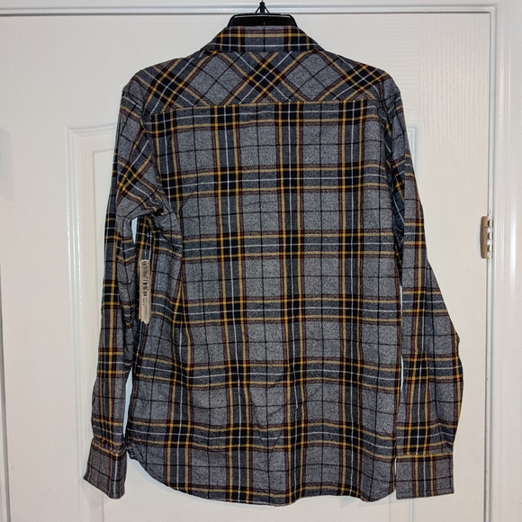 🆕 Small Levi's long sleeve button up ahirt - Picture 2 of 4